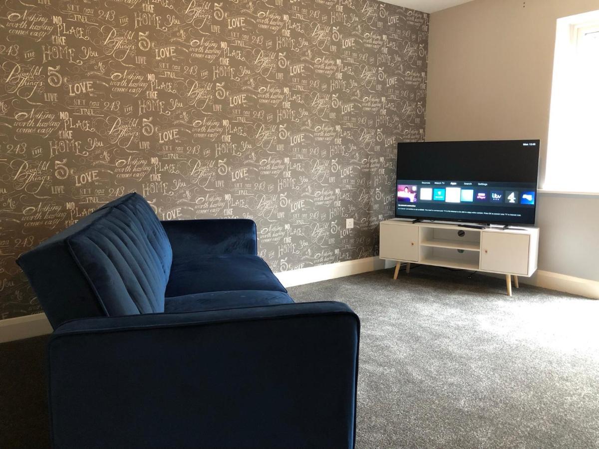 Hill House - 5 Mins Merry Hill - Perfect For Contractors & Families Brierley Hill Eksteriør billede