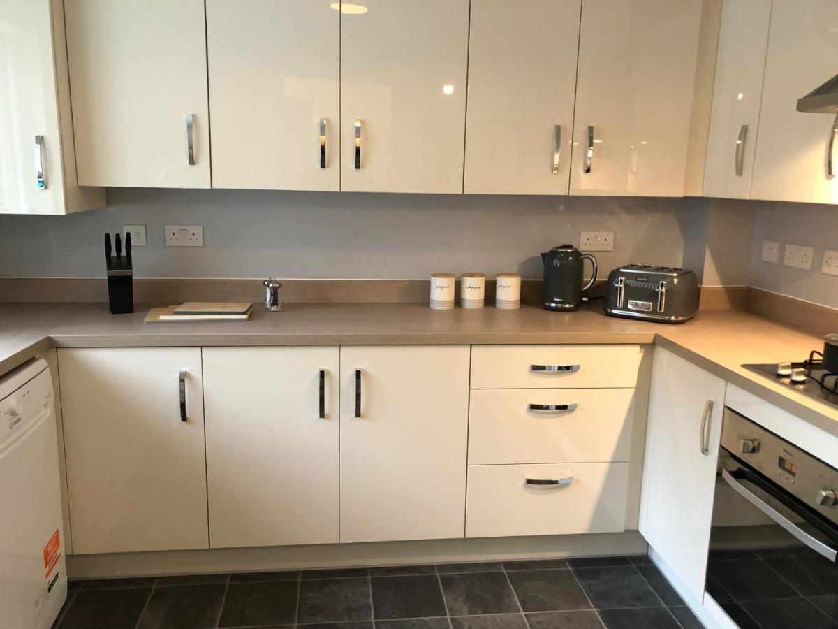 Hill House - 5 Mins Merry Hill - Perfect For Contractors & Families Brierley Hill Eksteriør billede