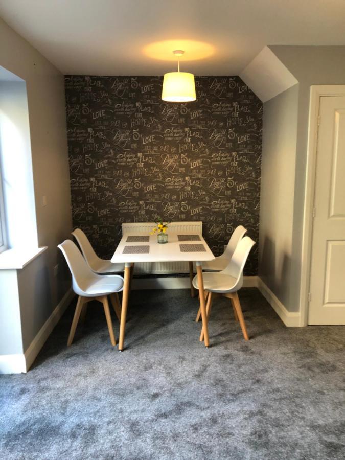 Hill House - 5 Mins Merry Hill - Perfect For Contractors & Families Brierley Hill Eksteriør billede